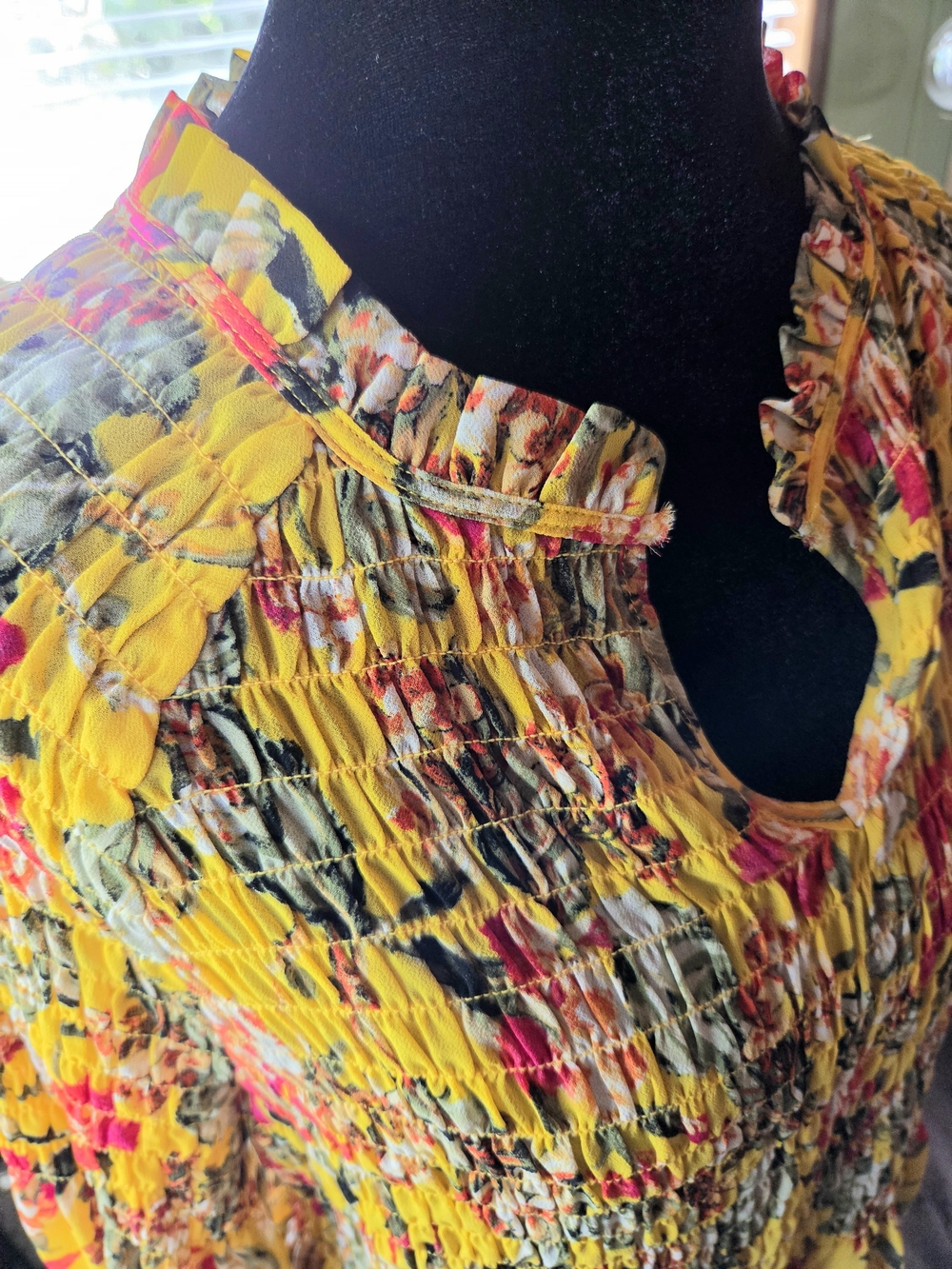 Rose & Olive Yellow Floral Flouncy Gathered Tunic Blouse Size L - Picture 5 of 11